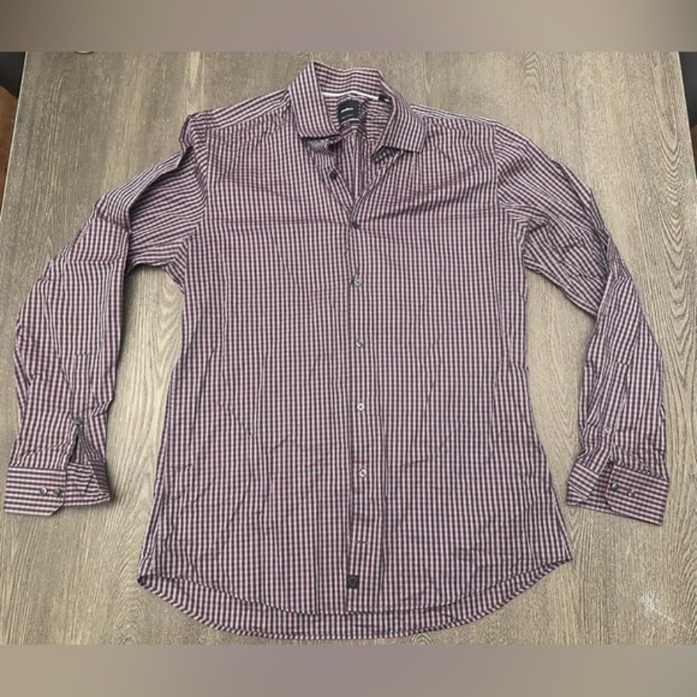 NWOT STRELLSON MAROON AND NAVY PLAID BUTTON DOWN SLIM FIT - Size 42 SKU:580
